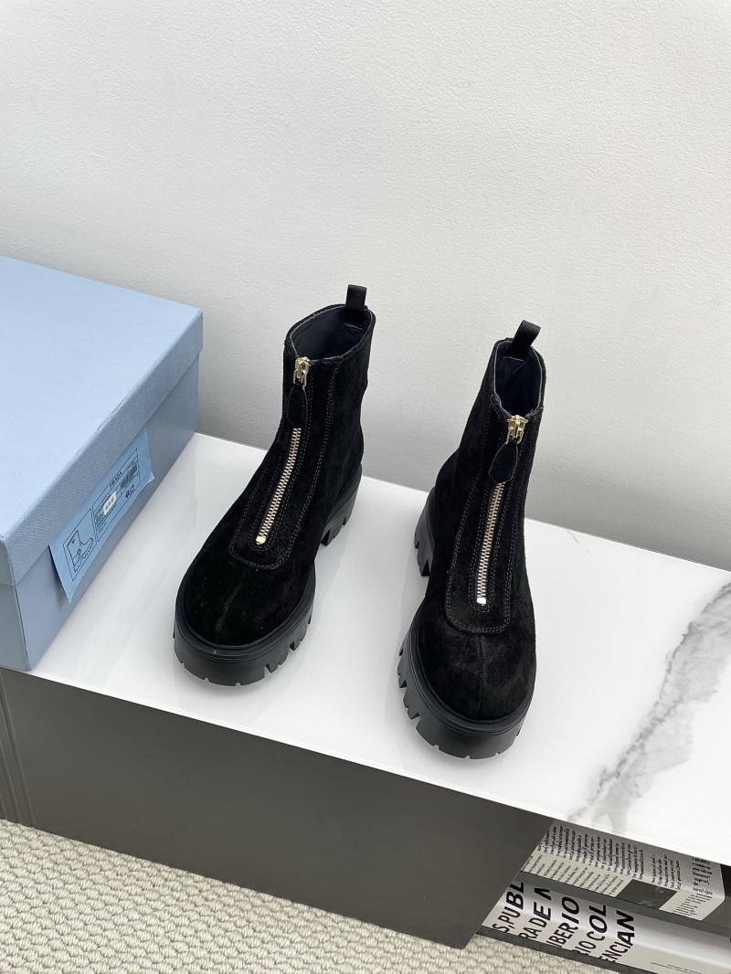 Pra*a boots